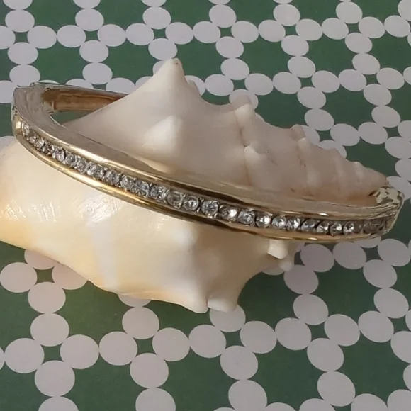 Elegant Gold Tone Hinged Bangle Bracelet with Crystals - Picture 3 of 8